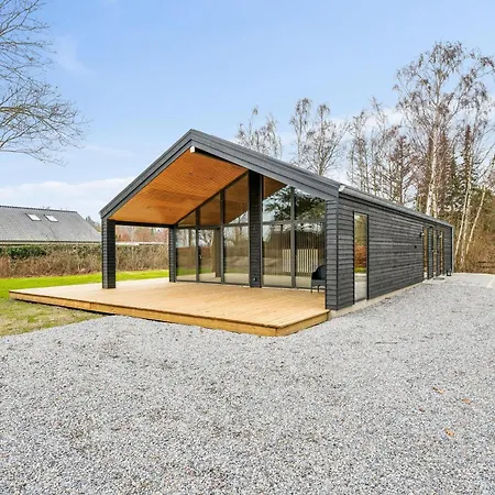 Beautiful Newly Built House Close To The