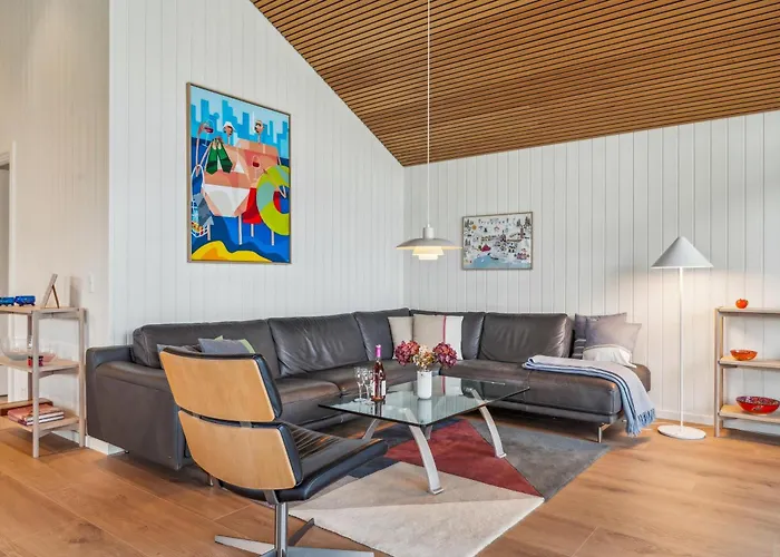 Stylish And Modern With Large Terraces And Private Bathing Jetty Just A Few Minutes Walk From The Child-friendly Handrup And Feriehus *